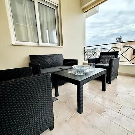 To Ble Im Herzen Prevezas Exterior photo